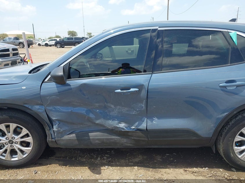 2024 Ford Escape VIN 1FMCU0GN5RUB60587 IAAI salvage auction — SIDE, Original (Texas), sold $7,300 on 2026-10-14 (photo 6)