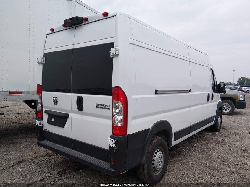 2024 Ram Promaster city VIN 3C6LRVDG1RE155109 IAAI salvage auction — SIDE, Salvage (Ohio), sold $14,500 on 2026-08-01 (photo 4)