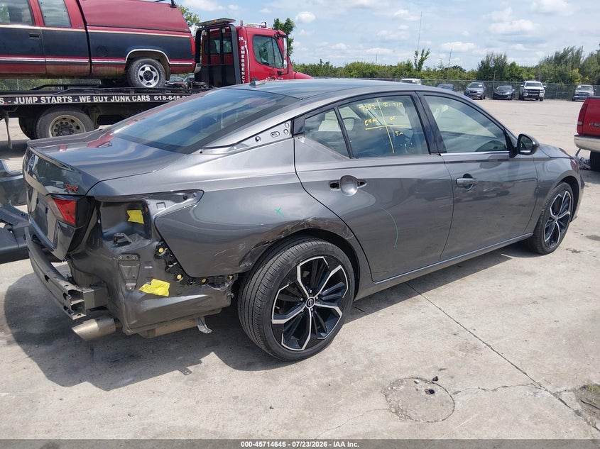 2025 Nissan Altima VIN 1N4BL4CV3SN312727 IAAI salvage auction — REAR END, Enterprise Vehicles Clear Only (District Of Columbia), sold $11,200 on 2026-07-28 (photo 4)