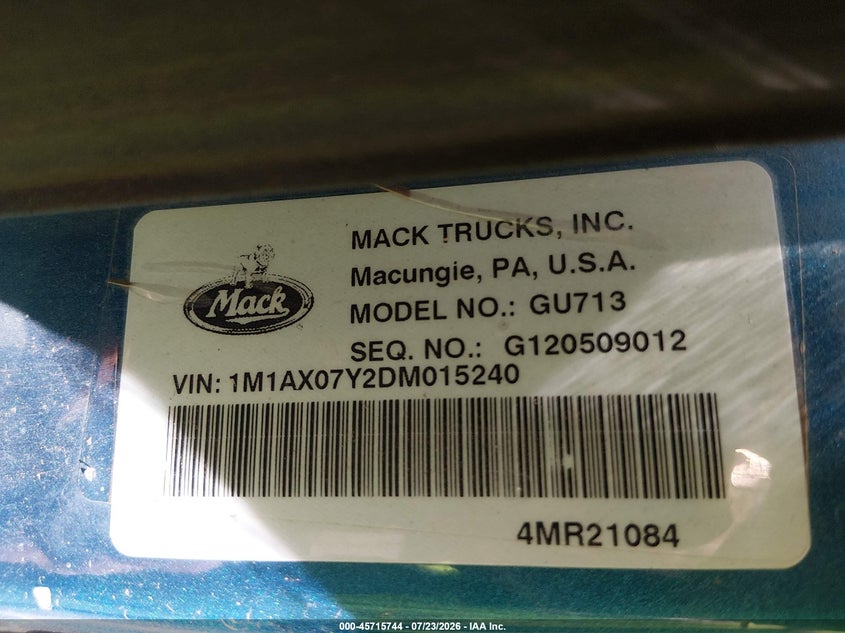 2013 Mack 700 gu700 VIN 1M1AX07Y2DM015240 IAAI salvage auction — Unknown, Clear (Pennsylvania), sold $7,100 on 2026-08-14 (photo 8)