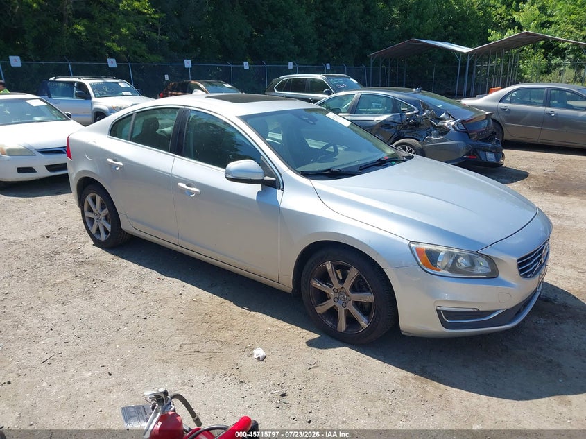 2016 Volvo S60 VIN YV1612TK1G2395590 IAAI salvage auction — NORMAL WEAR, Salvage Title, sold $25 on 2026-07-28 (photo 1)