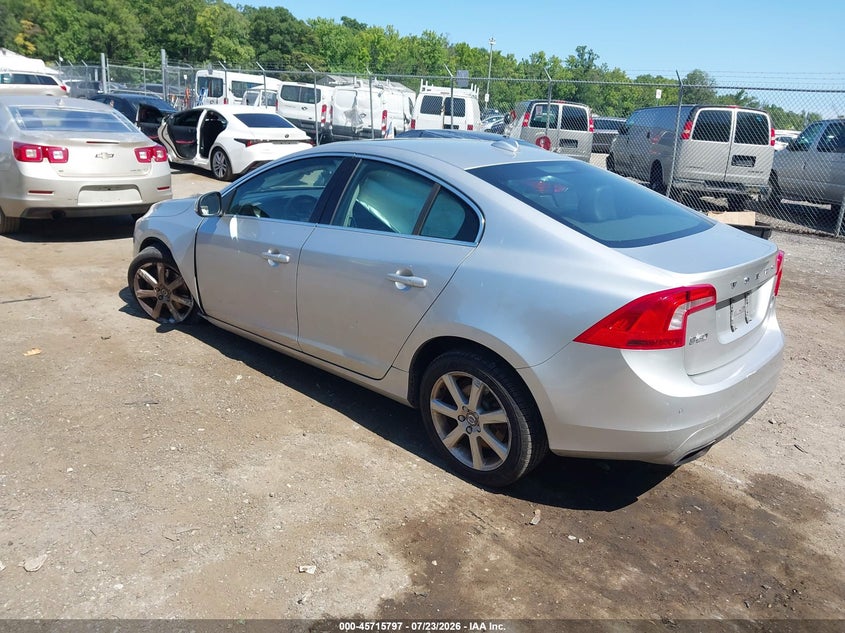 2016 Volvo S60 VIN YV1612TK1G2395590 IAAI salvage auction — NORMAL WEAR, Salvage Title, sold $25 on 2026-07-28 (photo 3)