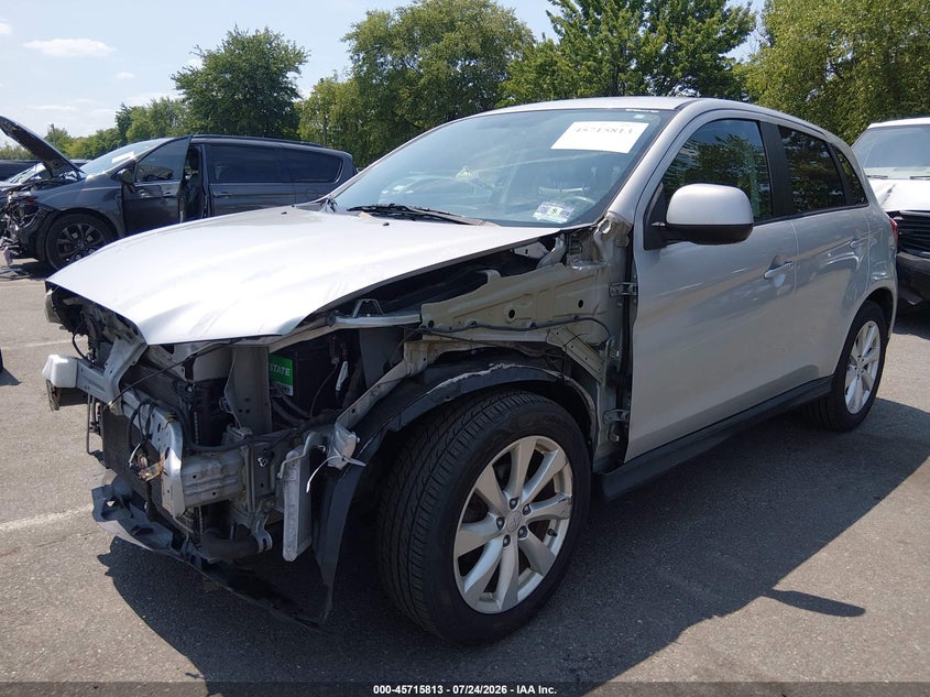 2015 Mitsubishi Outlander VIN 4A4AP3AUXFE023602 IAAI salvage auction — FRONT END, Salvage Title, sold $1,200 on 2026-08-21 (photo 2)