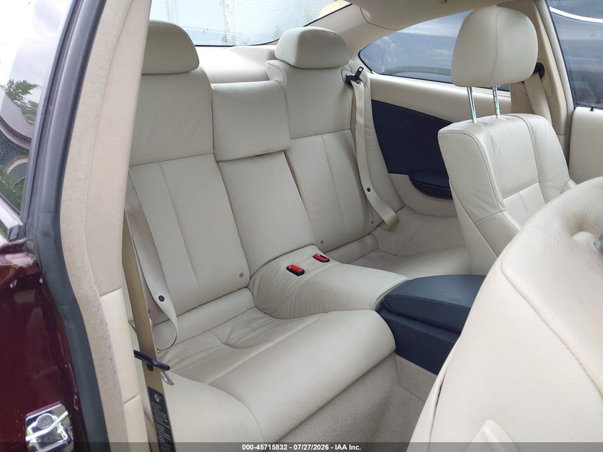 2007 BMW 6 series VIN WBAEH13547CR52498 IAAI salvage auction — NORMAL WEAR, Clear (New York), sold $75 on 2026-07-30 (photo 8)
