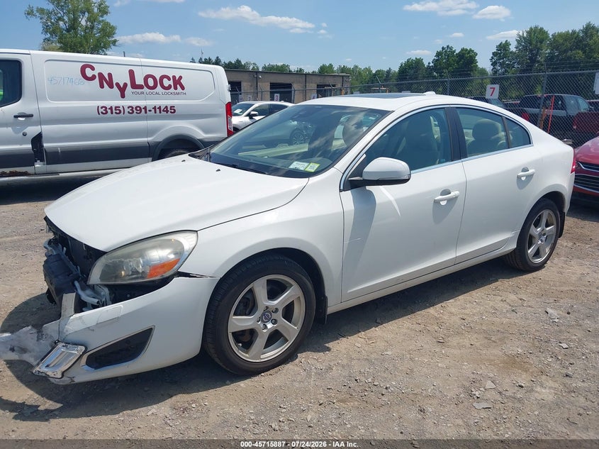 2013 Volvo S60 VIN YV1612FH0D2184103 IAAI salvage auction — FRONT END, Mv-907A (New York), sold $550 on 2026-09-03 (photo 2)