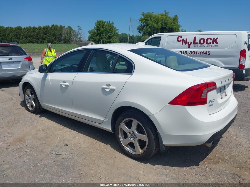 2013 Volvo S60 VIN YV1612FH0D2184103 IAAI salvage auction — FRONT END, Mv-907A (New York), sold $550 on 2026-09-03 (photo 3)