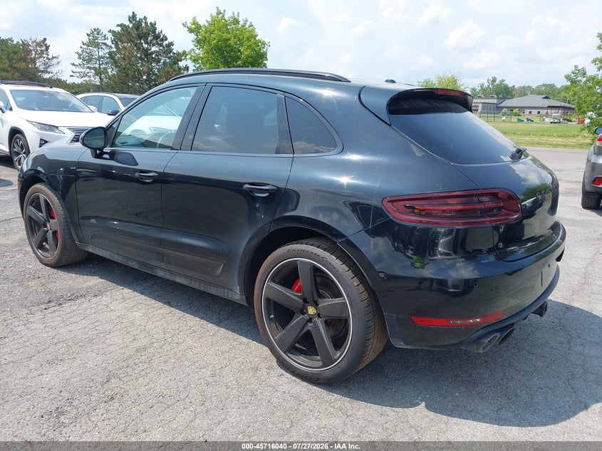 2017 Porsche Macan VIN WP1AG2A55HLB55125 IAAI salvage auction — NORMAL WEAR, Clear (New York), sold $2,350 on 2026-07-30 (photo 3)