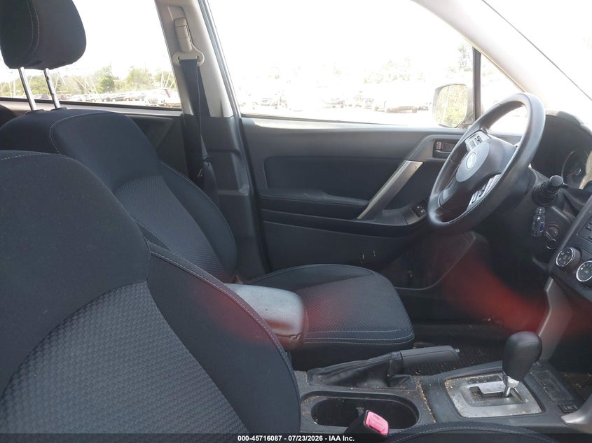 2015 Subaru Forester VIN JF2SJAFC1FH805157 IAAI salvage auction — NORMAL WEAR, Clear (New Jersey), sold $25 on 2026-07-31 (photo 5)