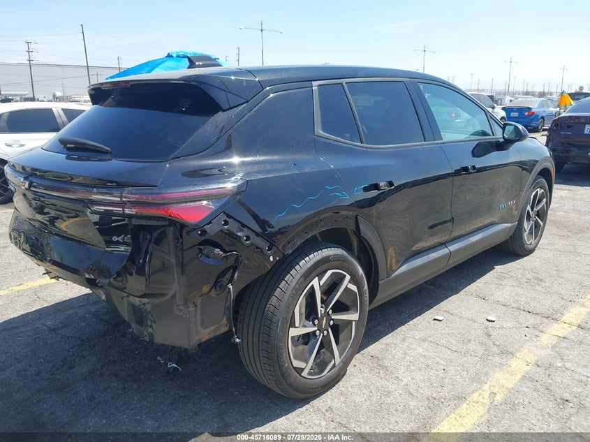 2025 Chevrolet Equinox VIN 3GN7DLRP8SS201524 IAAI salvage auction — FRONT & REAR, Salvage (California), sold $9,600 on 2026-08-22 (photo 4)
