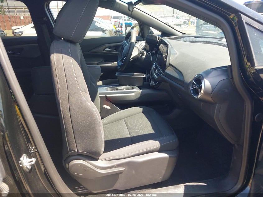 2025 Chevrolet Equinox VIN 3GN7DLRP8SS201524 IAAI salvage auction — FRONT & REAR, Salvage (California), sold $9,600 on 2026-08-22 (photo 5)