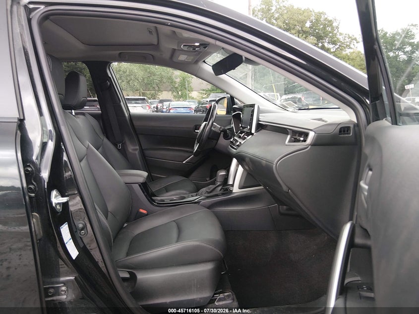 2022 Toyota Corolla cross VIN 7MUDAABG0NV040667 IAAI salvage auction — FRONT END, Salvage Title, sold $8,650 on 2026-08-26 (photo 5)