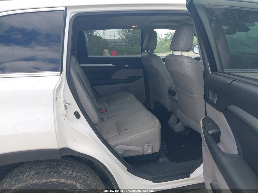 2018 Toyota Highlander hybrid VIN 5TDJGRFH6JS039160 IAAI salvage auction — FRONT END, Junk Bill Of Sale Mv2459 (Wisconsin), sold $525 on 2026-07-28 (photo 8)