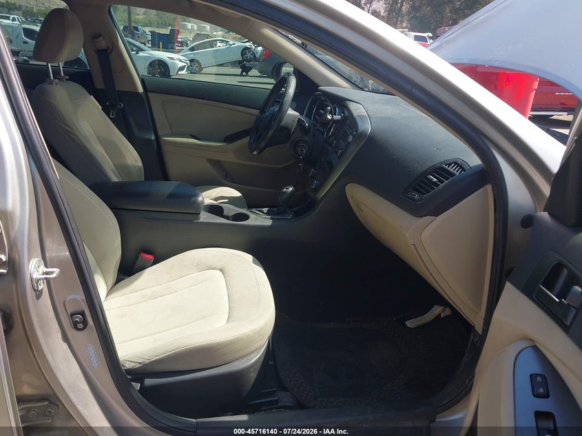 2011 Kia Optima VIN KNAGM4A72B5157358 IAAI salvage auction — REAR END, Salvage (California), sold $550 on 2026-08-01 (photo 5)