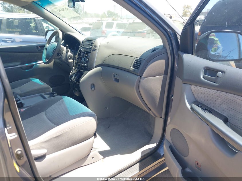 2007 Toyota Sienna VIN 5TDZK23C07S024020 IAAI salvage auction — NORMAL WEAR, Clear - Dealer Only (California), sold $800 on 2026-08-01 (photo 5)