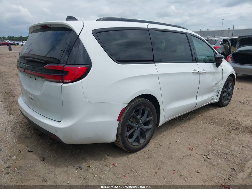 2025 Chrysler Pacifica VIN 2C4RC1GG0SR511403 IAAI salvage auction — SIDE, Enterprise Vehicles Clear Only (Florida), sold $11,100 on 2026-07-30 (photo 4)