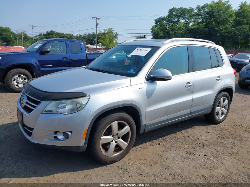 2010 Volkswagen Tiguan VIN WVGBV7AX6AW519353 IAAI salvage auction — NORMAL WEAR, Clear (New Jersey), sold $225 on 2026-08-05 (photo 6)