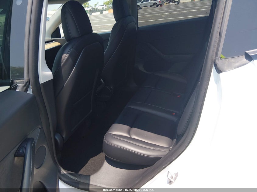 2022 Tesla Model y VIN 7SAYGDEE4NF374746 IAAI salvage auction — RIGHT SIDE, Wait Title, sold $12,500 on 2026-09-01 (photo 8)