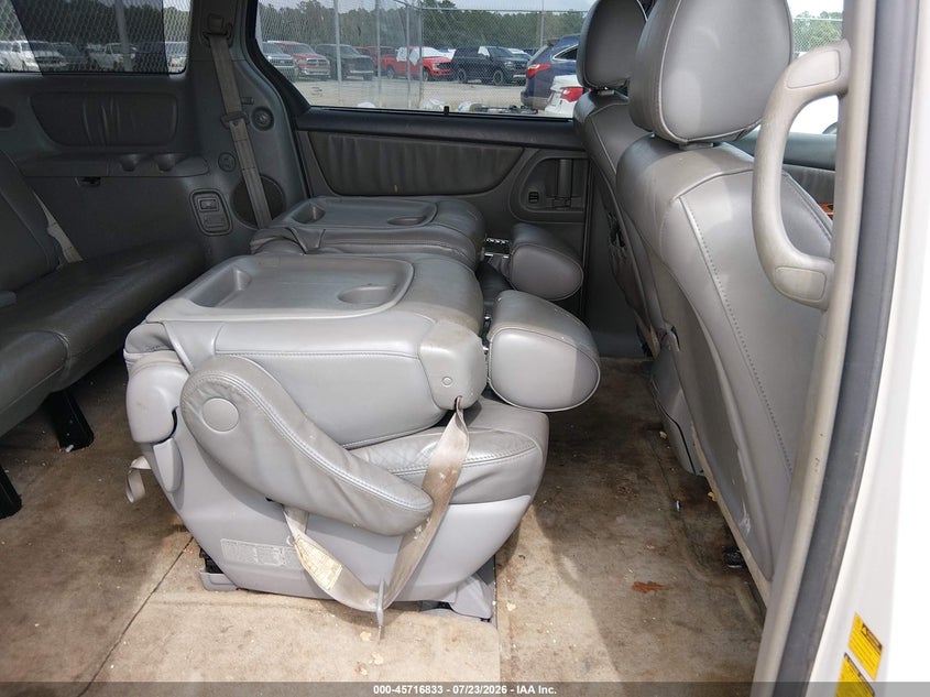 2006 Toyota Sienna VIN 5TDZA22C36S483528 IAAI salvage auction — NORMAL WEAR, Clear (Georgia), sold $25 on 2026-07-31 (photo 8)