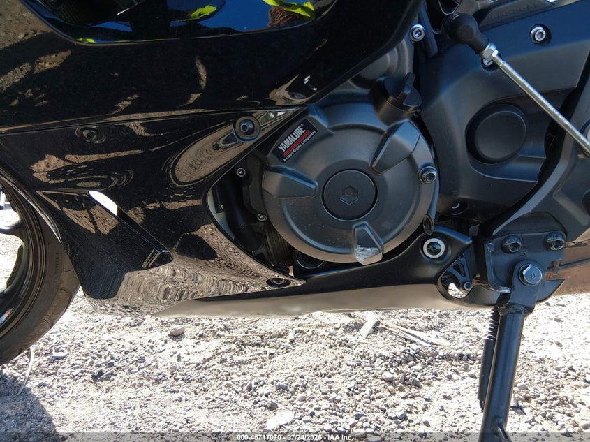2022 Yamaha Yzf VIN JYARM38E4NA001923 IAAI salvage auction — ENGINE DAMAGE, Wait Title, sold $2,500 on 2026-09-22 (photo 8)