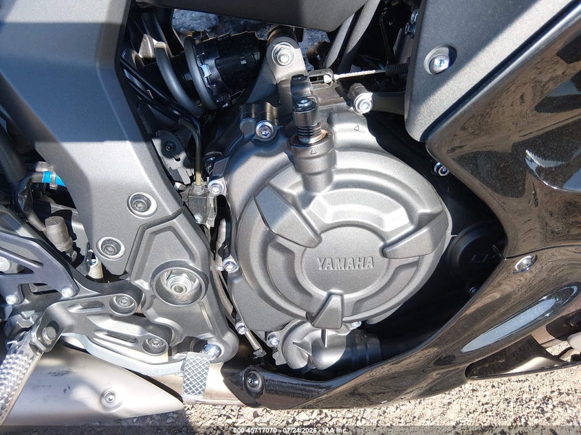 2022 Yamaha Yzf VIN JYARM38E4NA001923 IAAI salvage auction — ENGINE DAMAGE, Wait Title, sold $2,500 on 2026-09-22 (photo 9)