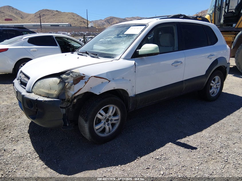 2007 Hyundai Tucson VIN KM8JN12D27U509100 IAAI salvage auction — NORMAL WEAR, Regular (Nevada), sold $225 on 2026-07-31 (photo 2)