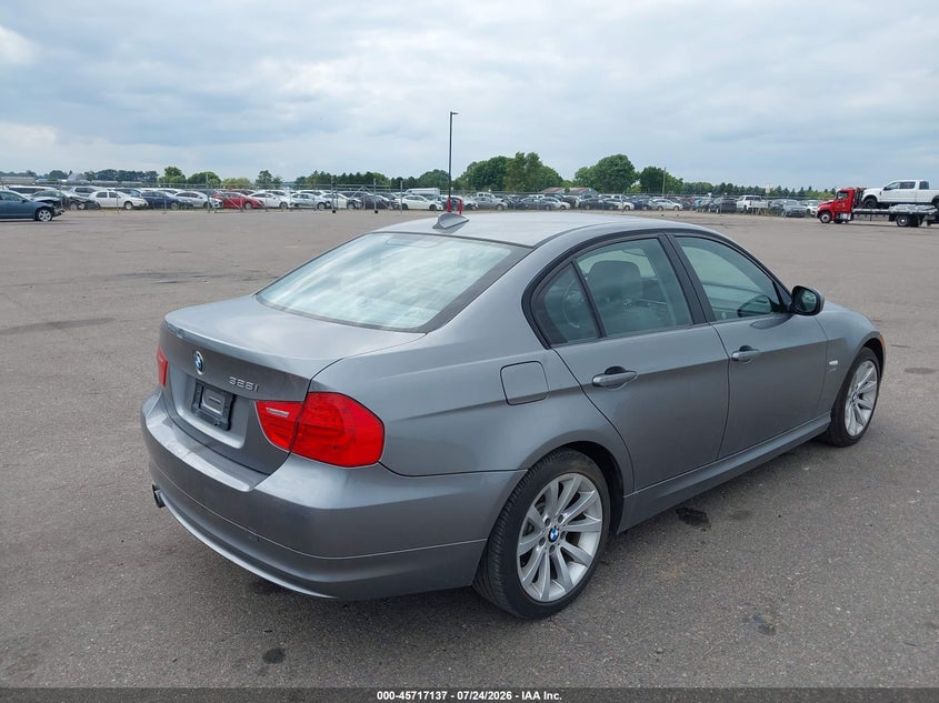 2011 BMW 3 series VIN WBAPK7G58BNN78269 IAAI salvage auction — REAR END, Prior Salvage (Minnesota), sold $1,450 on 2026-08-03 (photo 4)