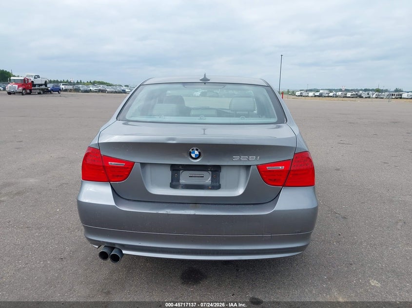 2011 BMW 3 series VIN WBAPK7G58BNN78269 IAAI salvage auction — REAR END, Prior Salvage (Minnesota), sold $1,450 on 2026-08-03 (photo 6)