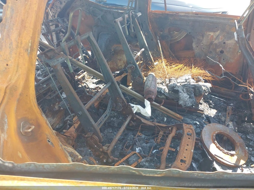 2023 Toyota Highlander VIN 5TDKDRBH4PS037371 IAAI salvage auction — TOTAL BURN, Salvage (Idaho), sold $1,575 on 2026-07-31 (photo 8)