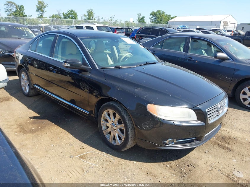 2011 Volvo S80 VIN YV1940AS0B1148863 IAAI salvage auction — NORMAL WEAR, Original (Ohio), sold $300 on 2026-08-06 (photo 1)