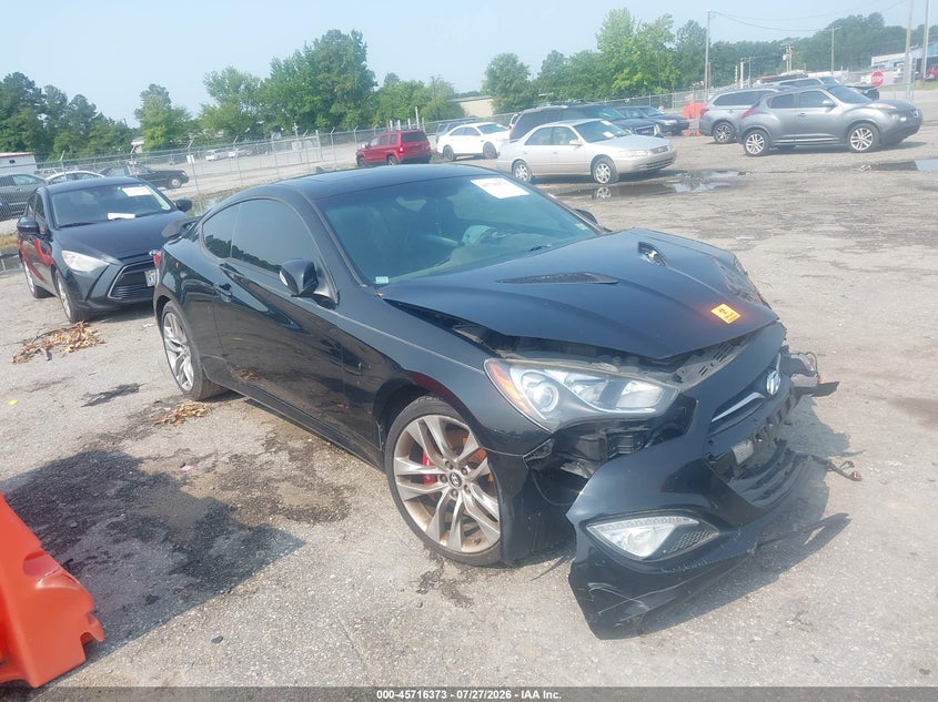 2013 Hyundai Genesis VIN KMHHU6KJ6DU102672 IAAI salvage auction — FRONT END, Clear (Virginia), sold $200 on 2026-07-31 (photo 1)