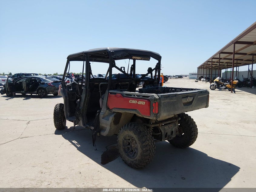 2019 Can-am/ brp Traxter VIN 3JBUCAN4XKK000368 IAAI salvage auction — EXTERIOR BURN, Salvage (Texas), sold $2,250 on 2026-09-02 (photo 3)