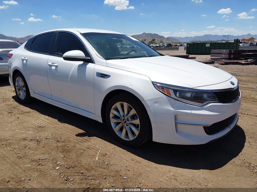 2017 Kia Optima VIN 5XXGT4L39HG126483 IAAI salvage auction — NORMAL WEAR, Clear-Dealer Only (Arizona), sold $625 on 2026-07-28 (photo 1)