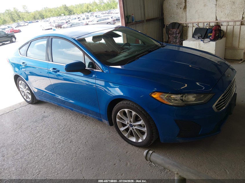 2020 Ford Fusion VIN 3FA6P0LU5LR201696 — IAAI salvage auction photo