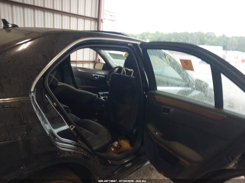 2012 Mercedes-benz E-klasse VIN WDDHF5KB3CA646411 IAAI salvage auction — BIO HAZARD, Wait Title, sold $550 on 2026-08-07 (photo 8)
