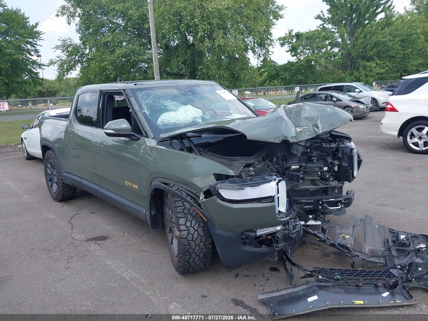 2022 Rivian R1t VIN 7FCTGAAL6NN002444 IAAI salvage auction — FRONT END, Salvage Title, sold $9,075 on 2026-09-17 (photo 1)