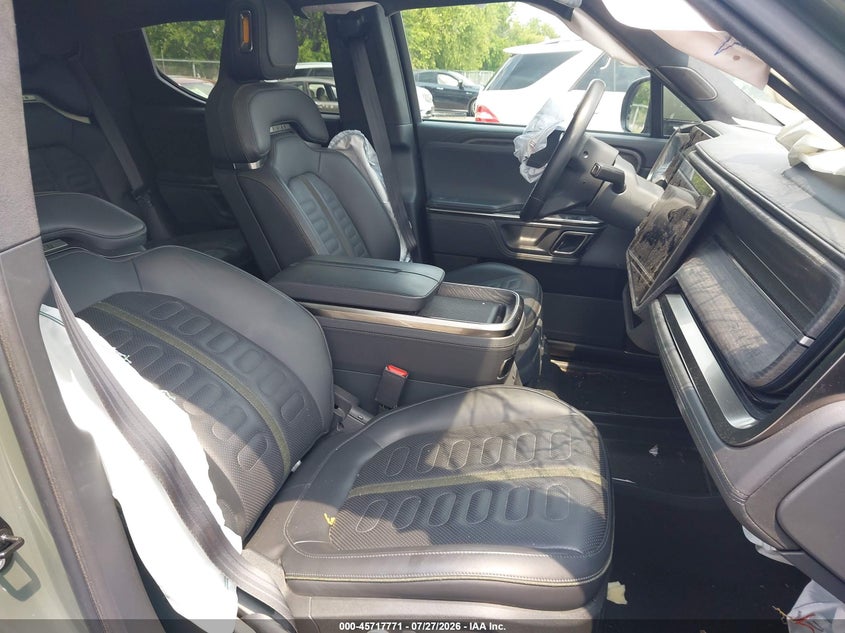 2022 Rivian R1t VIN 7FCTGAAL6NN002444 IAAI salvage auction — FRONT END, Salvage Title, sold $9,075 on 2026-09-17 (photo 5)