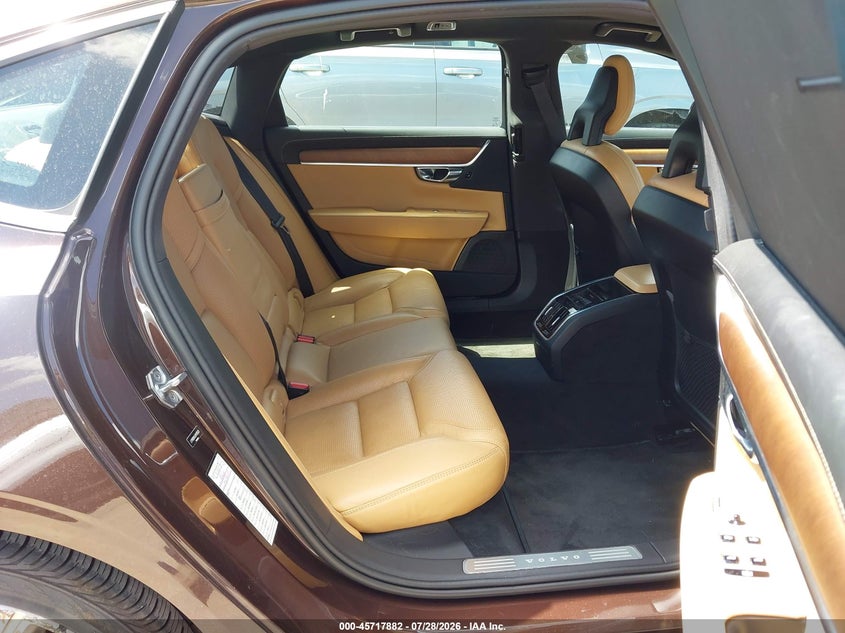 2018 Volvo S90 VIN LVY992ML9JP015529 IAAI salvage auction — SIDE, Original (Texas), sold $10,350 on 2026-09-08 (photo 8)