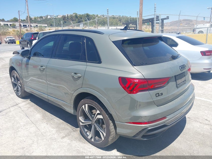 2024 Audi Q3 VIN WA1EECF37R1114069 IAAI salvage auction — RIGHT FRONT, Salvage Title, sold $9,600 on 2026-08-19 (photo 3)