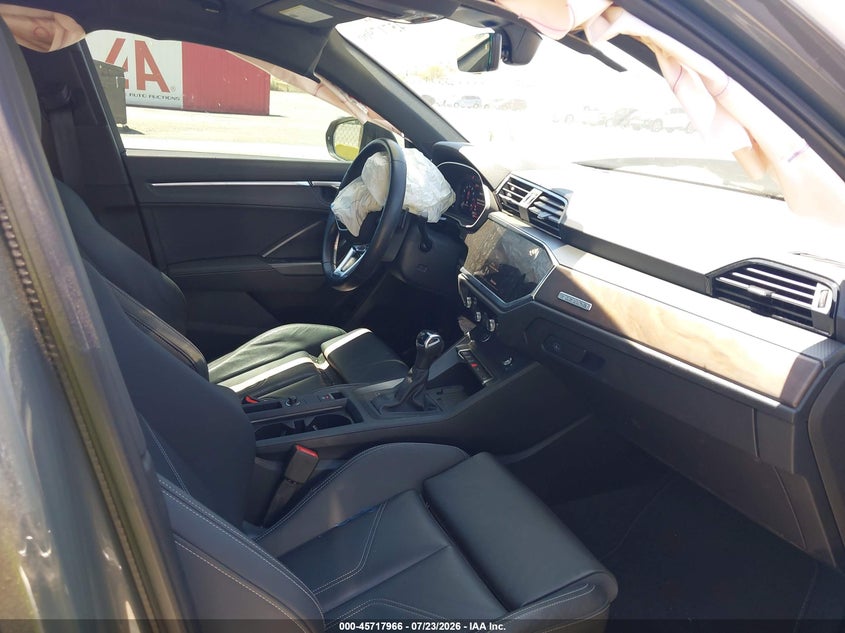 2024 Audi Q3 VIN WA1EECF37R1114069 IAAI salvage auction — RIGHT FRONT, Salvage Title, sold $9,600 on 2026-08-19 (photo 5)