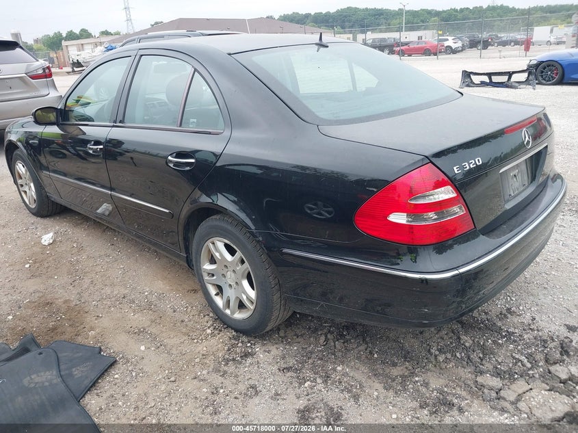 2004 Mercedes-benz E-class VIN WDBUF65J14A394546 IAAI salvage auction — NORMAL WEAR, Clear-Endorsement (Wisconsin), sold $950 on 2026-08-11 (photo 3)