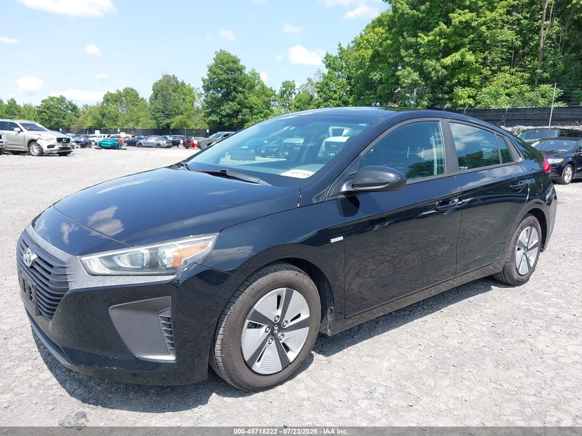 2018 Hyundai Ioniq hybrid VIN KMHC65LC2JU076274 IAAI salvage auction — NORMAL WEAR, Sf97 (New York), sold $7,225 on 2026-08-20 (photo 2)