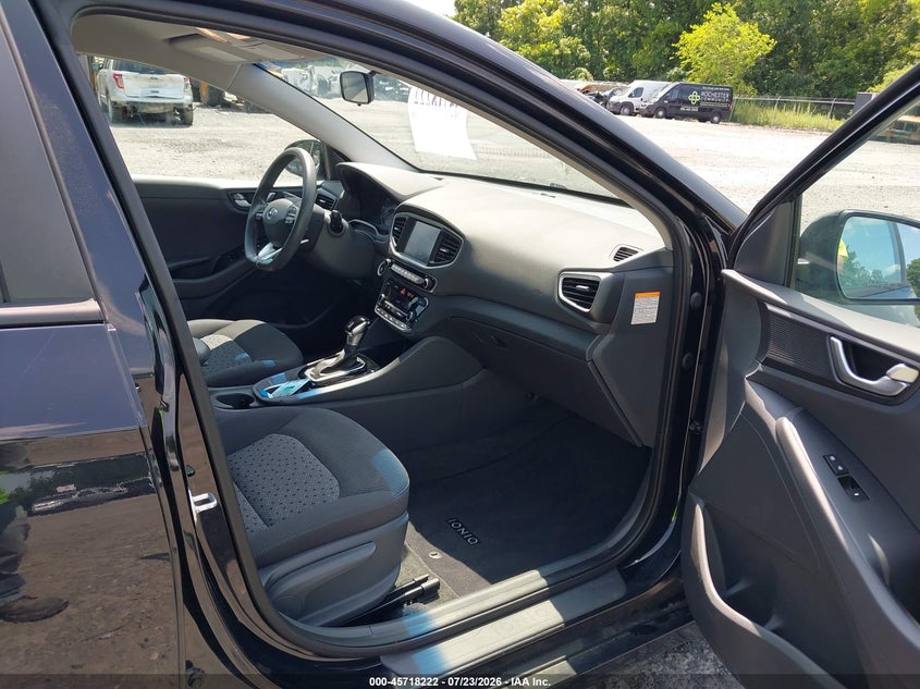 2018 Hyundai Ioniq hybrid VIN KMHC65LC2JU076274 IAAI salvage auction — NORMAL WEAR, Sf97 (New York), sold $7,225 on 2026-08-20 (photo 5)
