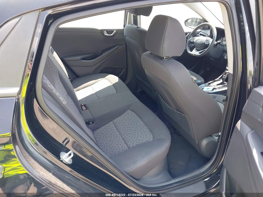 2018 Hyundai Ioniq hybrid VIN KMHC65LC2JU076274 IAAI salvage auction — NORMAL WEAR, Sf97 (New York), sold $7,225 on 2026-08-20 (photo 8)