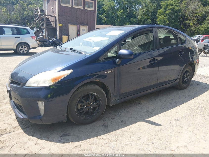 2013 Toyota Prius VIN JTDKN3DU2D0352317 IAAI salvage auction — NORMAL WEAR, Original (Vermont), sold $425 on 2026-07-30 (photo 2)