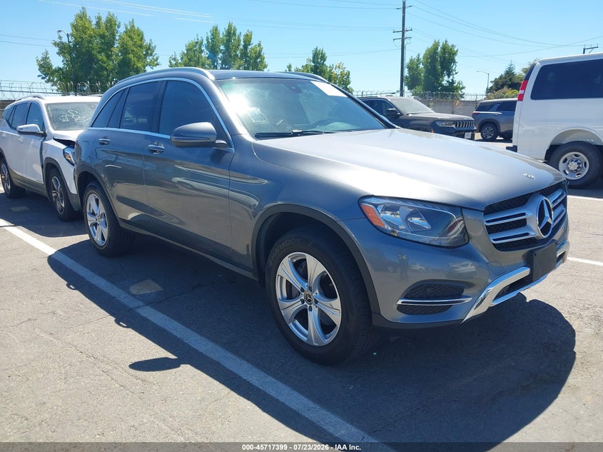 2017 Mercedes-benz Glc VIN WDC0G4KB6HV011661 IAAI salvage auction — FRONT END, Salvage Title, sold $6,500 on 2026-08-05 (photo 1)
