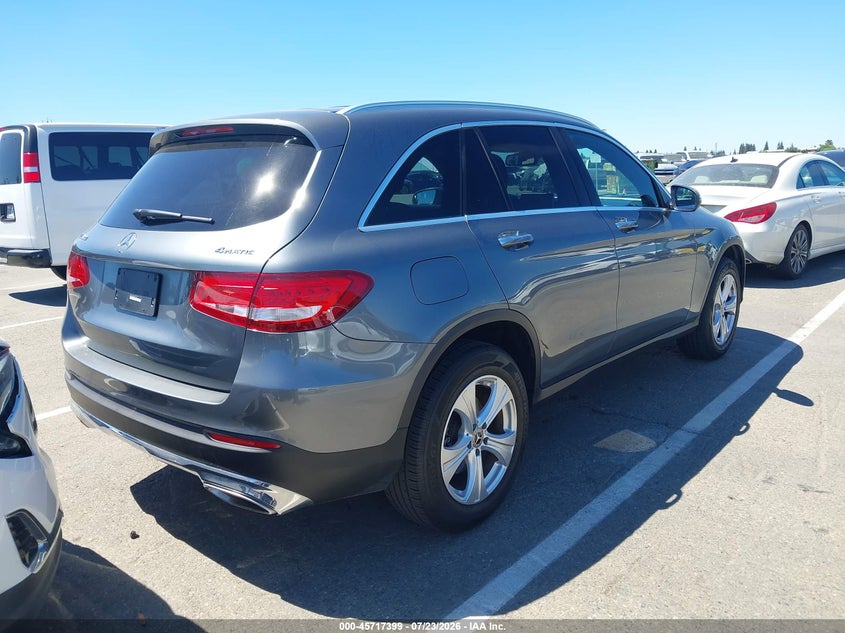 2017 Mercedes-benz Glc VIN WDC0G4KB6HV011661 IAAI salvage auction — FRONT END, Salvage Title, sold $6,500 on 2026-08-05 (photo 4)