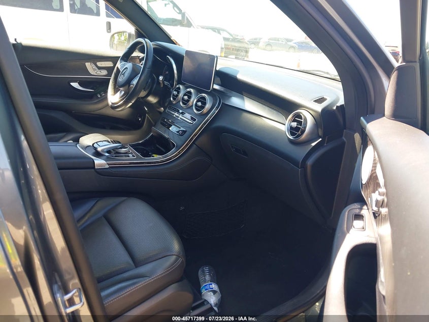 2017 Mercedes-benz Glc VIN WDC0G4KB6HV011661 IAAI salvage auction — FRONT END, Salvage Title, sold $6,500 on 2026-08-05 (photo 5)