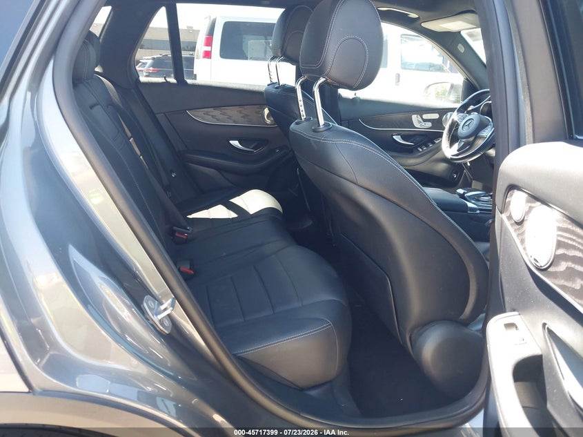 2017 Mercedes-benz Glc VIN WDC0G4KB6HV011661 IAAI salvage auction — FRONT END, Salvage Title, sold $6,500 on 2026-08-05 (photo 8)