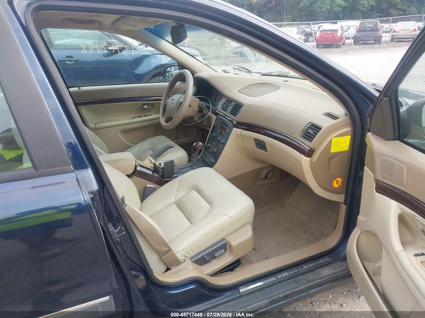 2001 Volvo S80 VIN YV1TS94D311208985 IAAI salvage auction — NORMAL WEAR, Clear (New York), sold $150 on 2026-08-04 (photo 5)