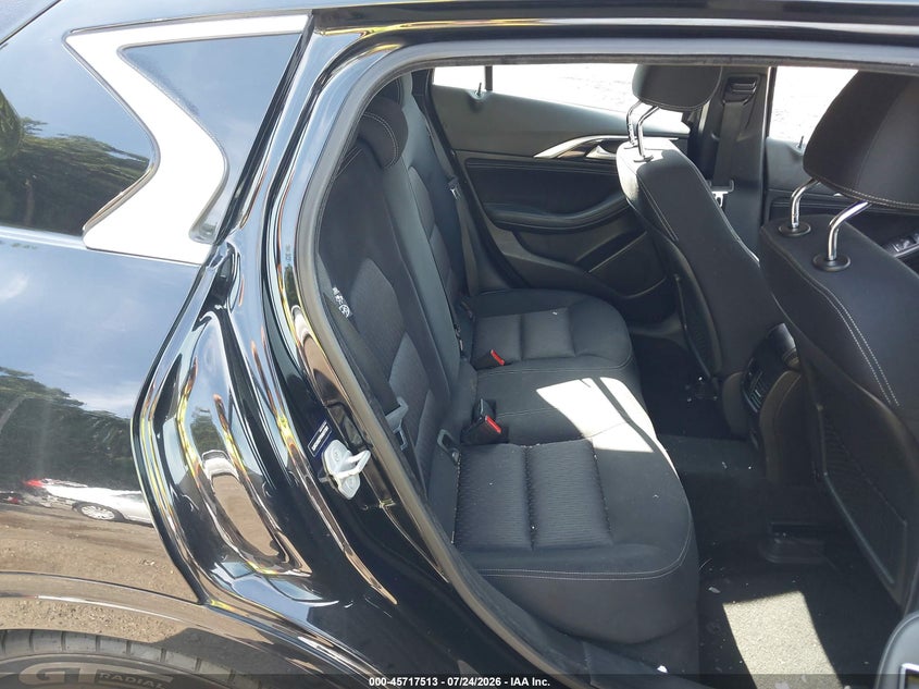 2017 Infiniti Qx30 VIN SJKCH5CP7HA017361 IAAI salvage auction — NORMAL WEAR, Clear (Virginia), sold $25 on 2026-07-29 (photo 8)